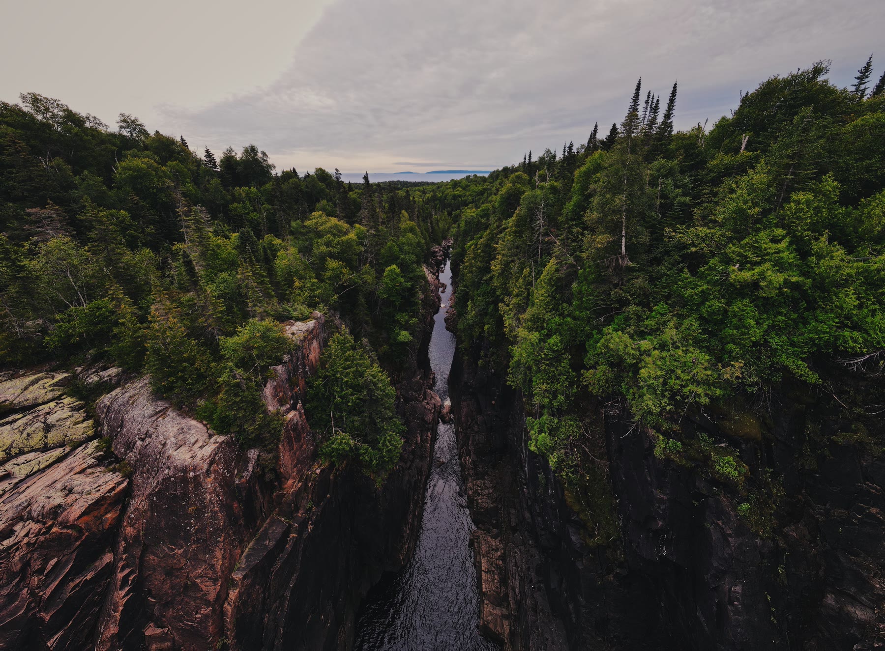 Kakabeka gorge, looking south